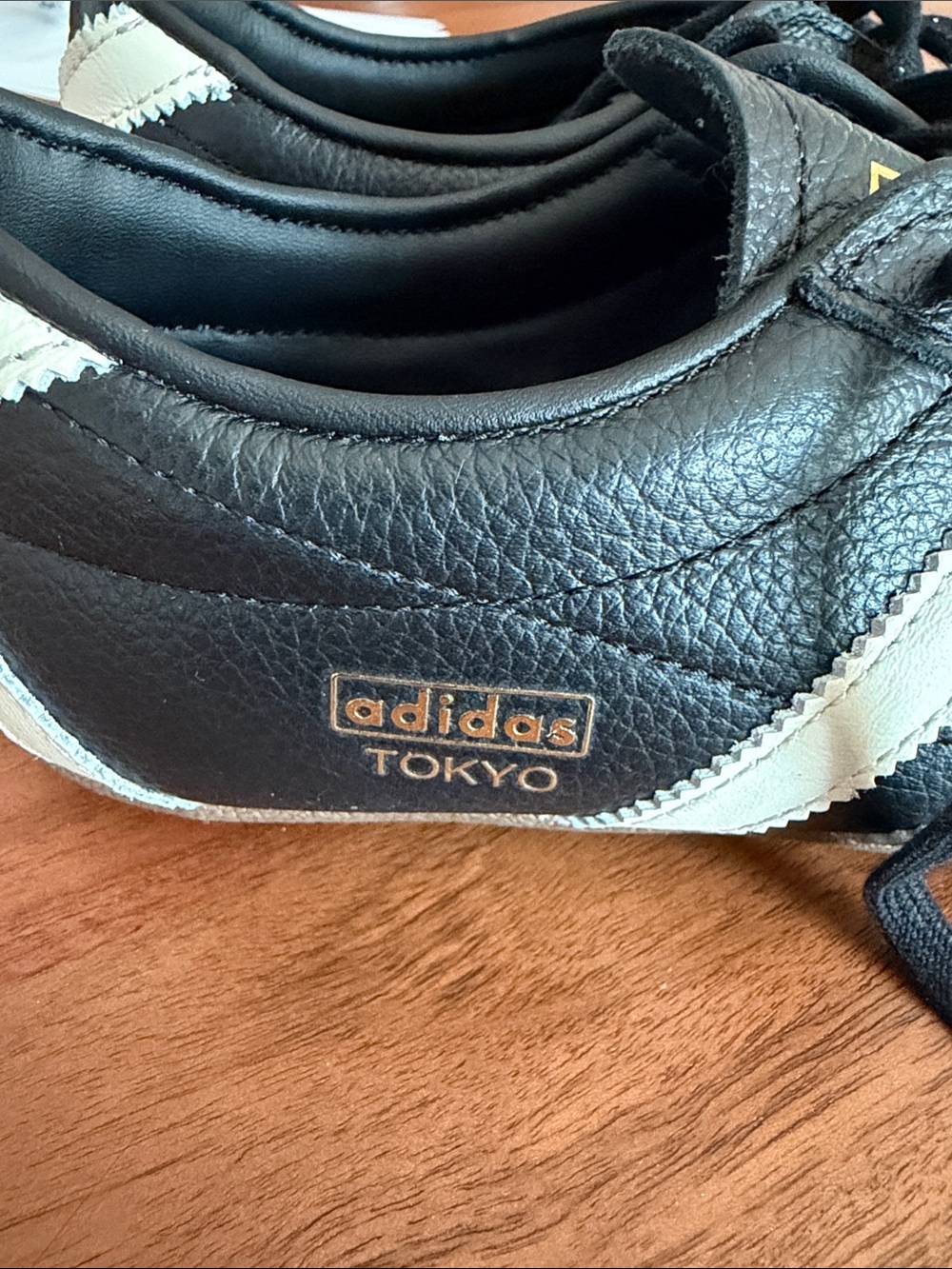 NWT adidas Tokyo Sneakers in Black and White - Picture 5 of 7